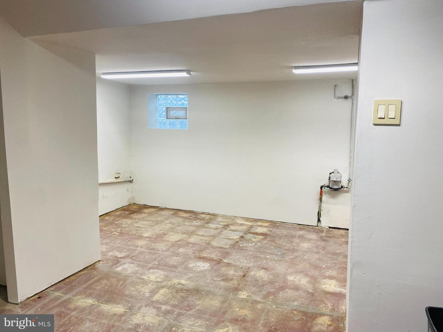 539 E Godfrey Avenue photo 9