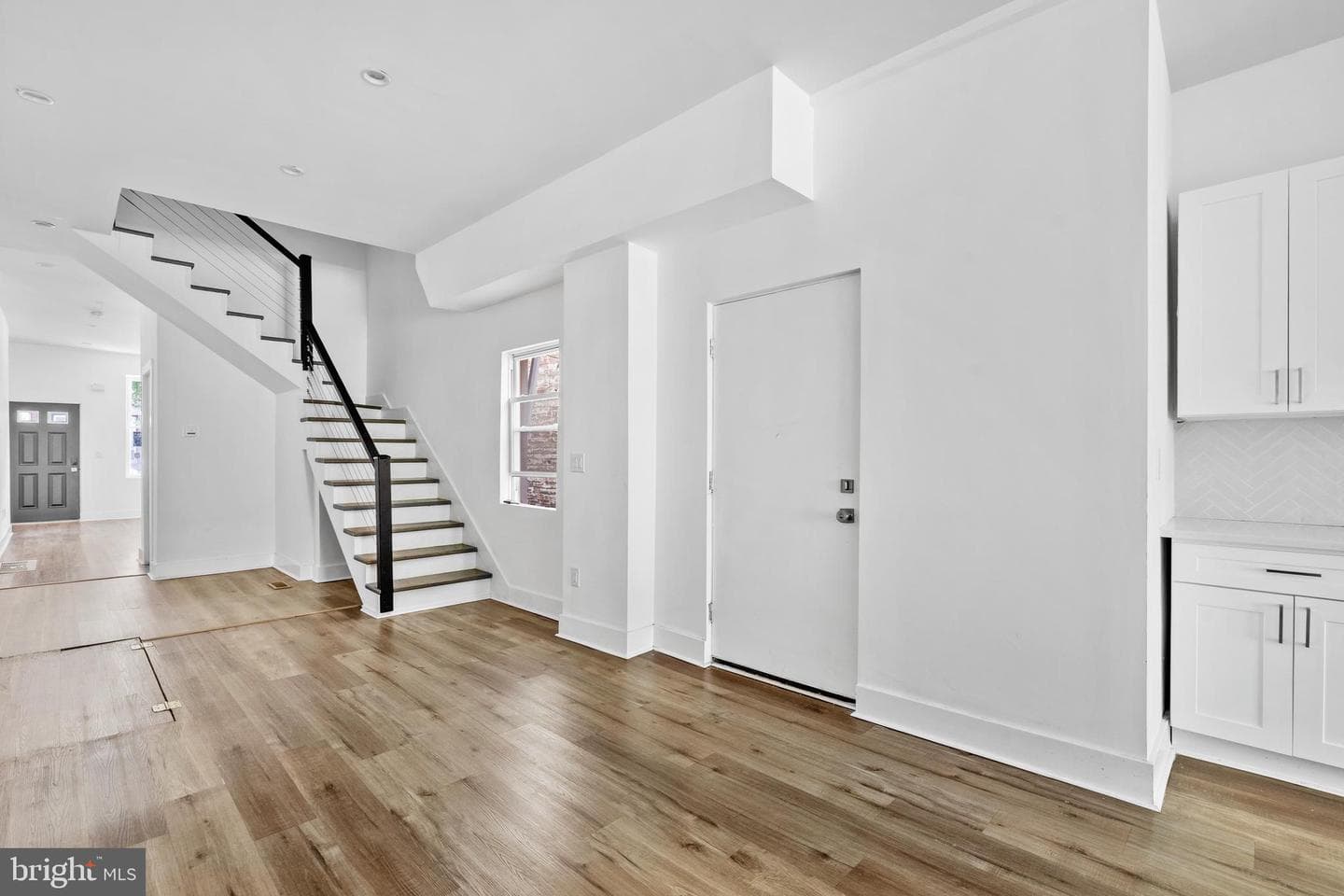 952 N 5th Street photo 7