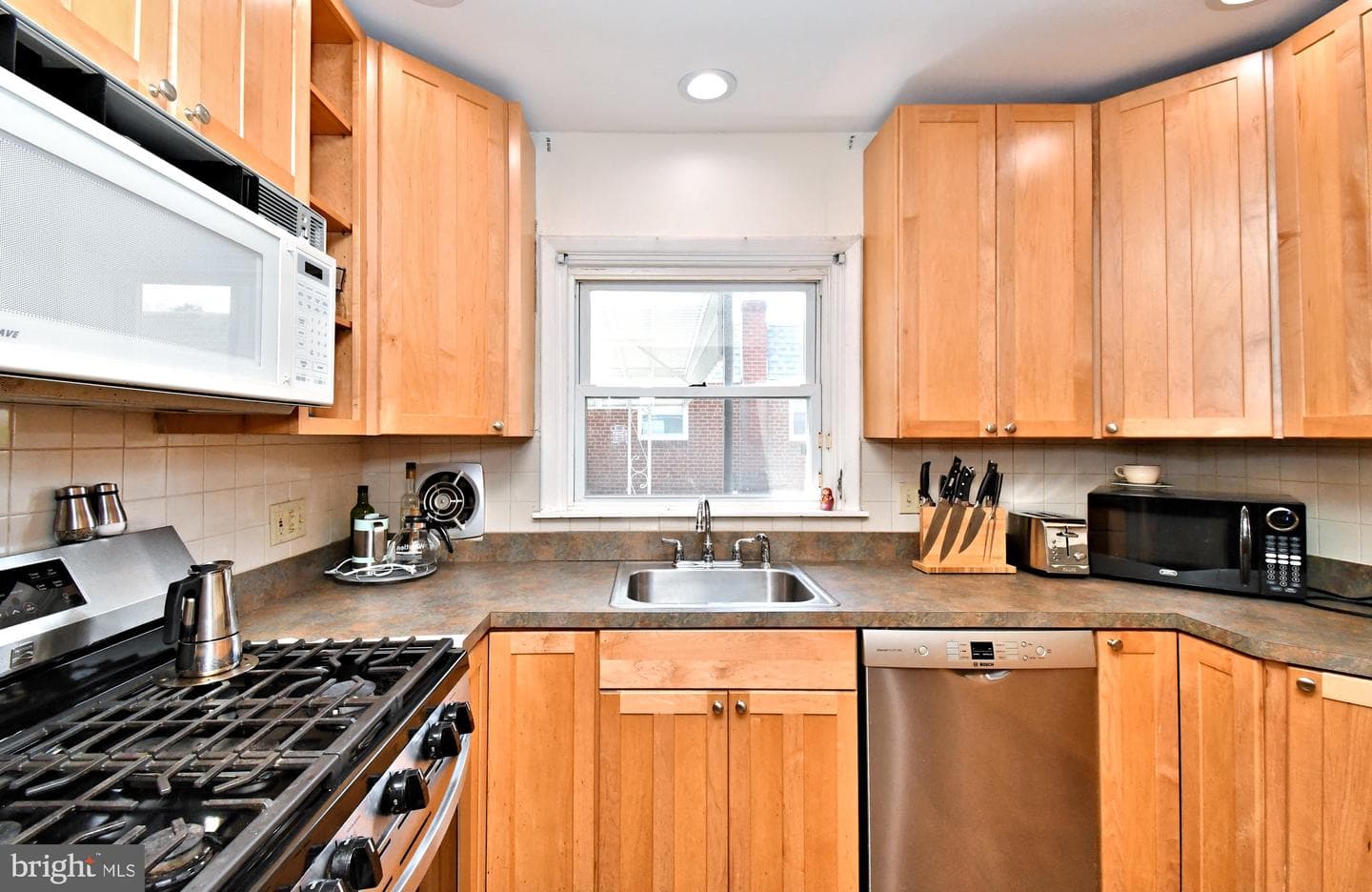 9962 Woodfern Road photo 20