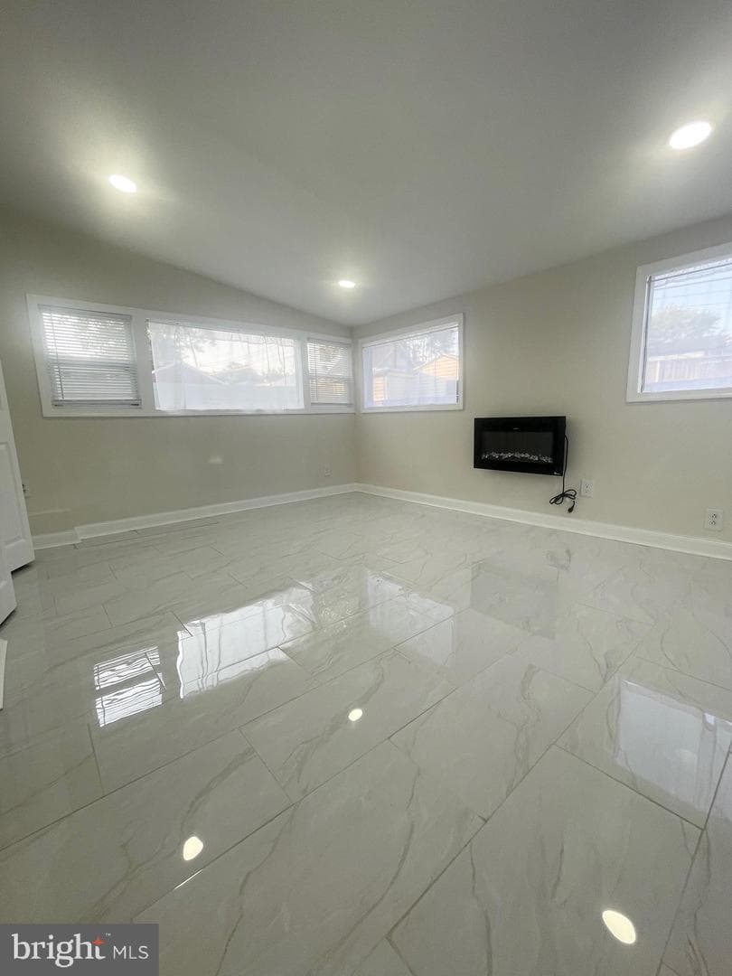 825 Delray Street photo 12