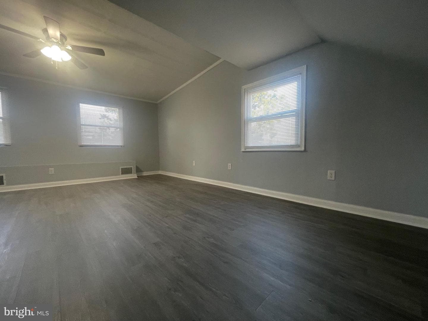 825 Delray Street photo 25