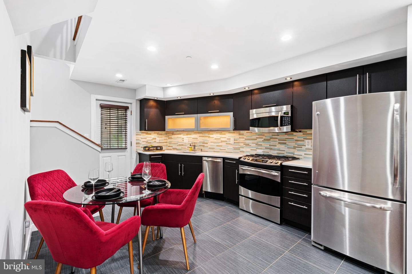 444 Poplar Street photo 2
