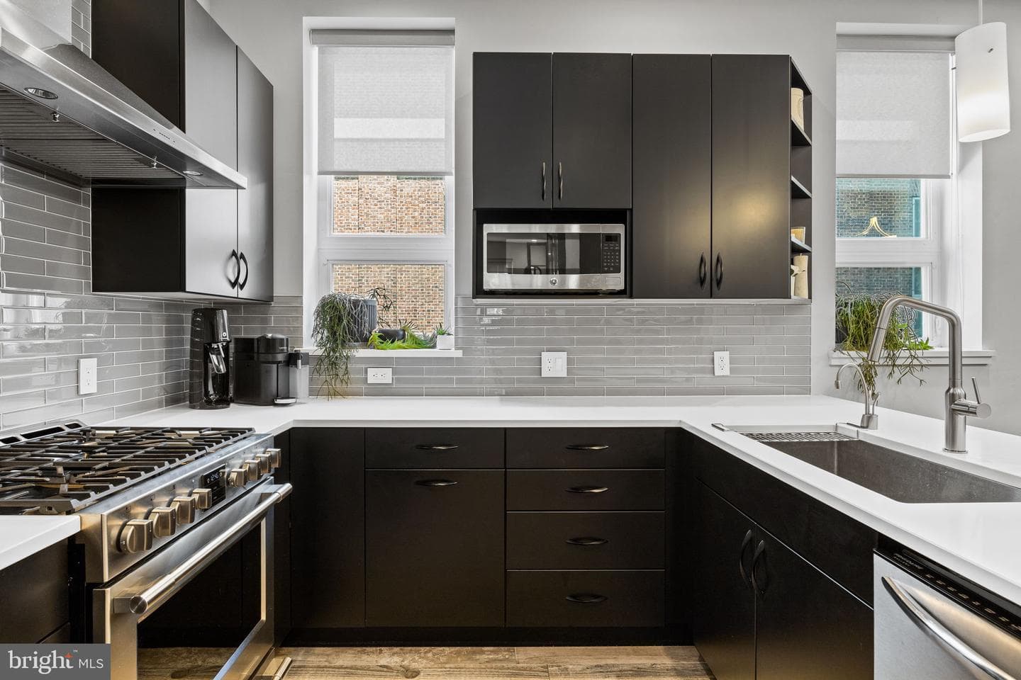 2030 Ranstead Street photo 24