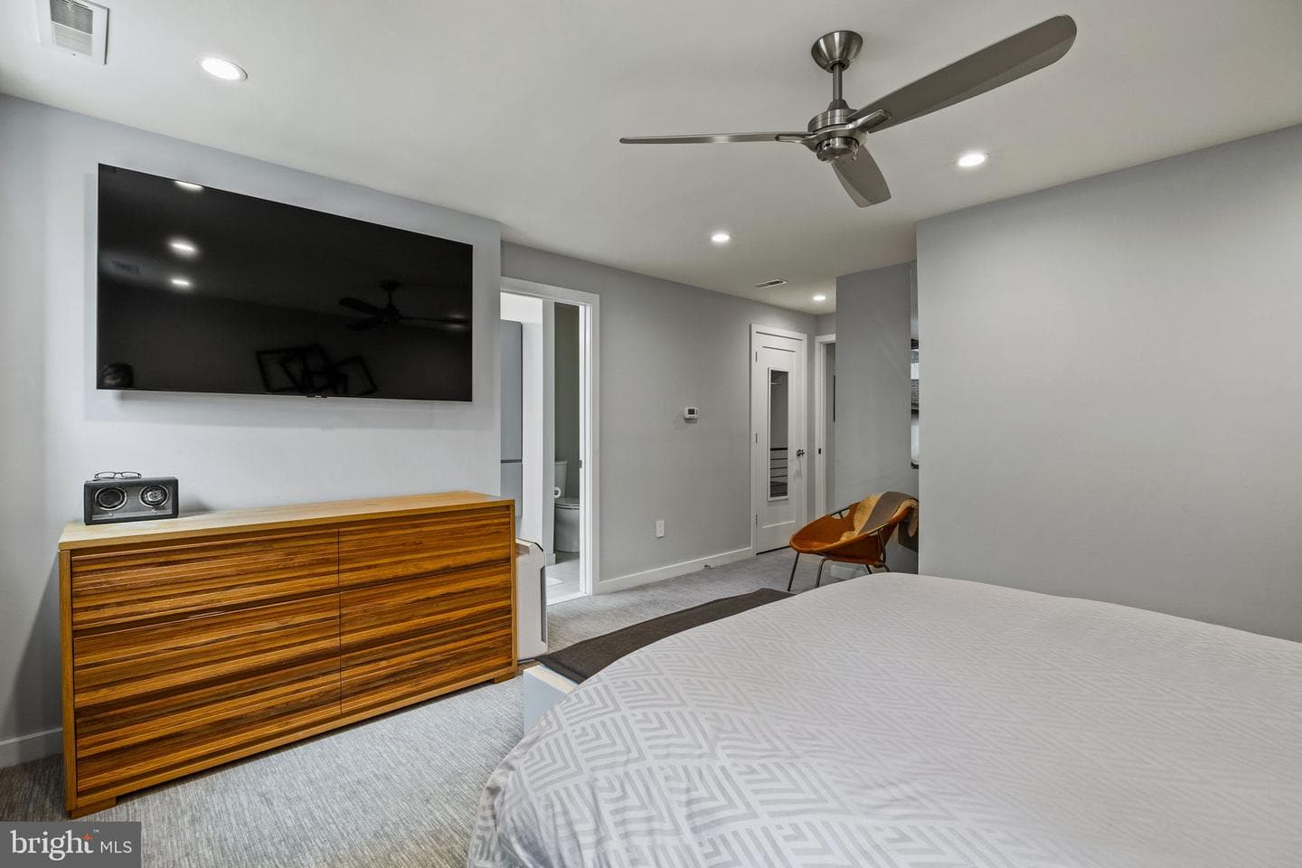 2030 Ranstead Street photo 37
