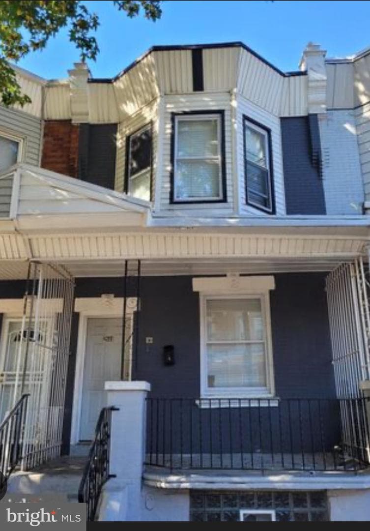 2031 W Boston St photo 2