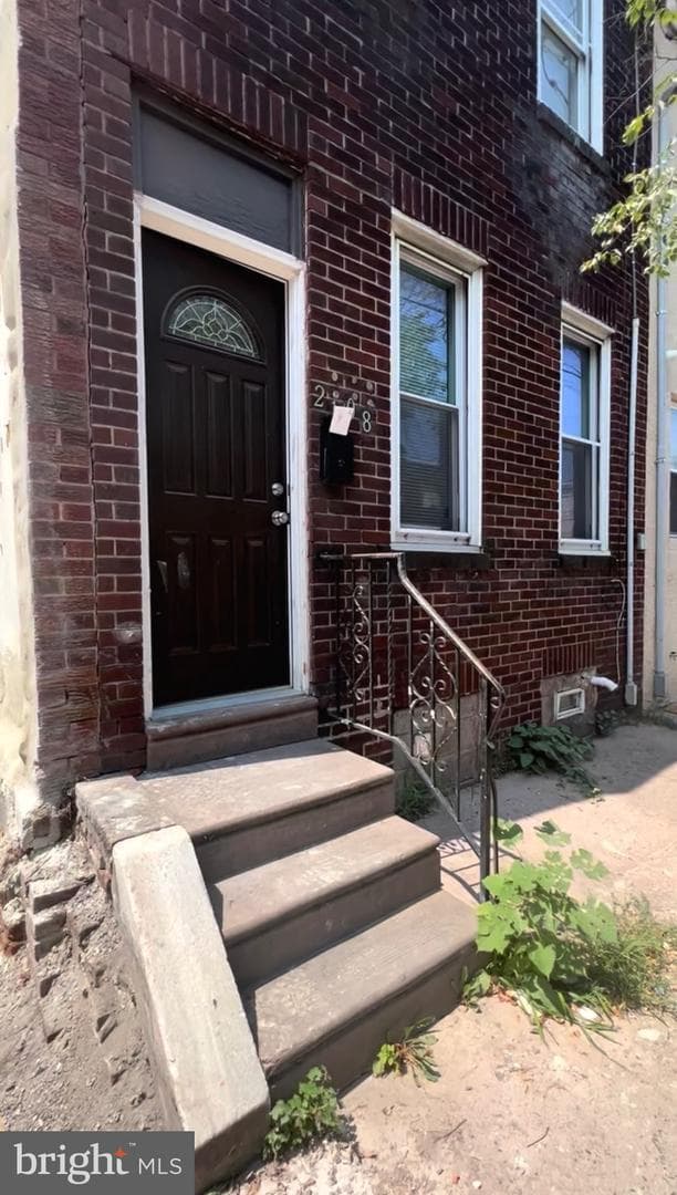 2108 E Cambria Street photo 12