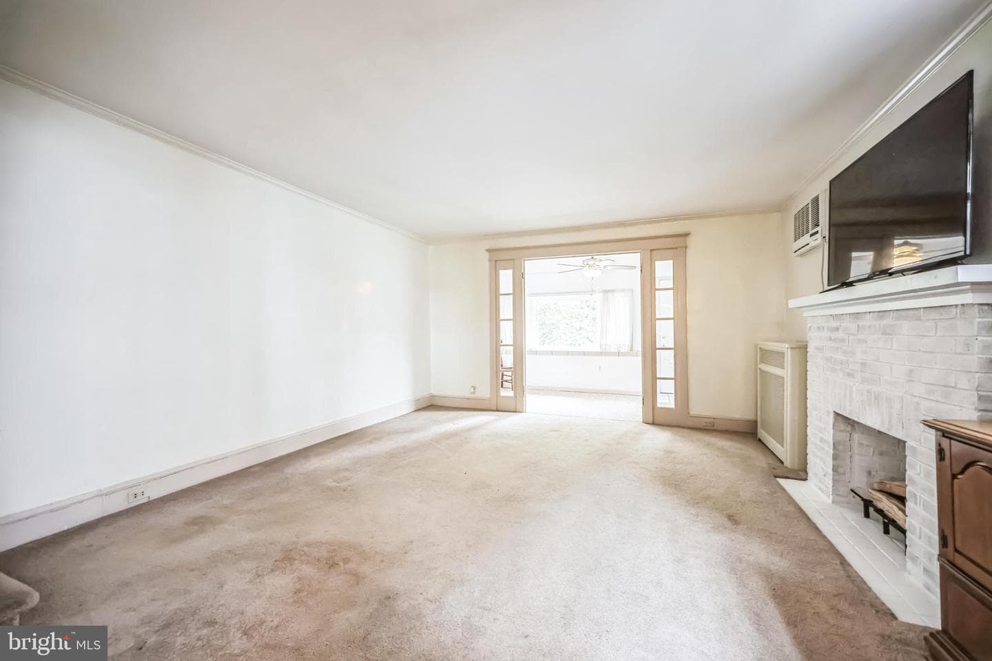 7733 Hasbrook Avenue photo 12