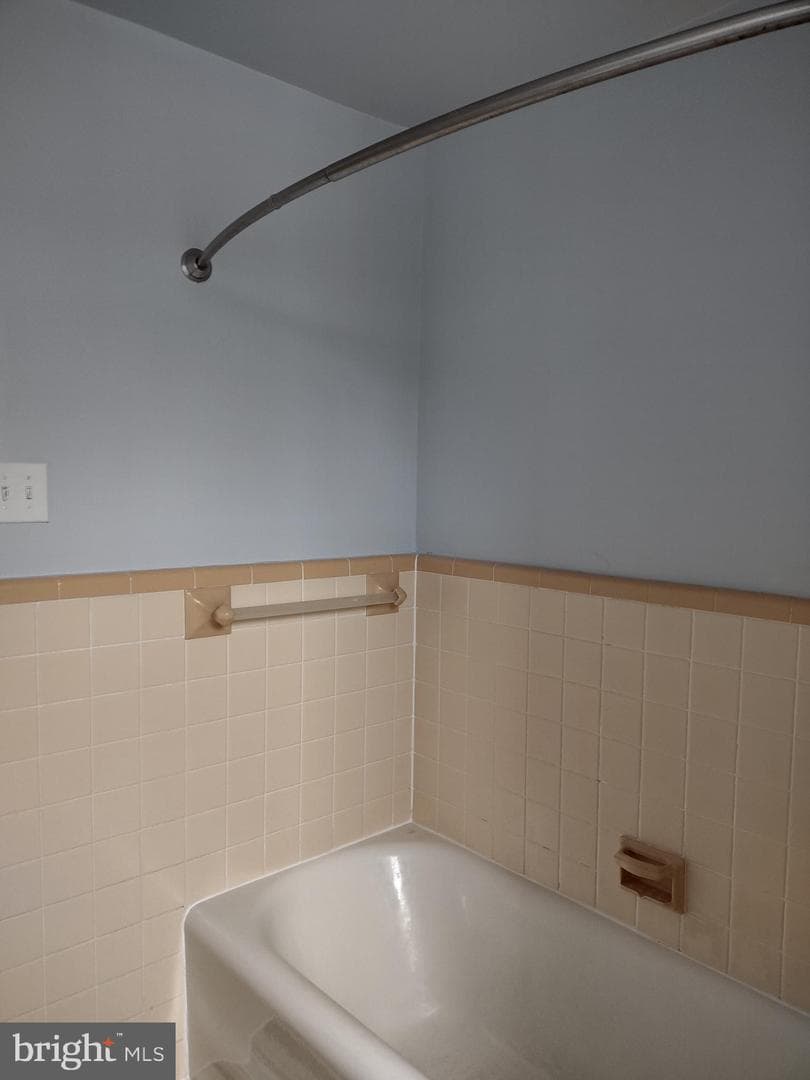 218 Hartel Avenue photo 14
