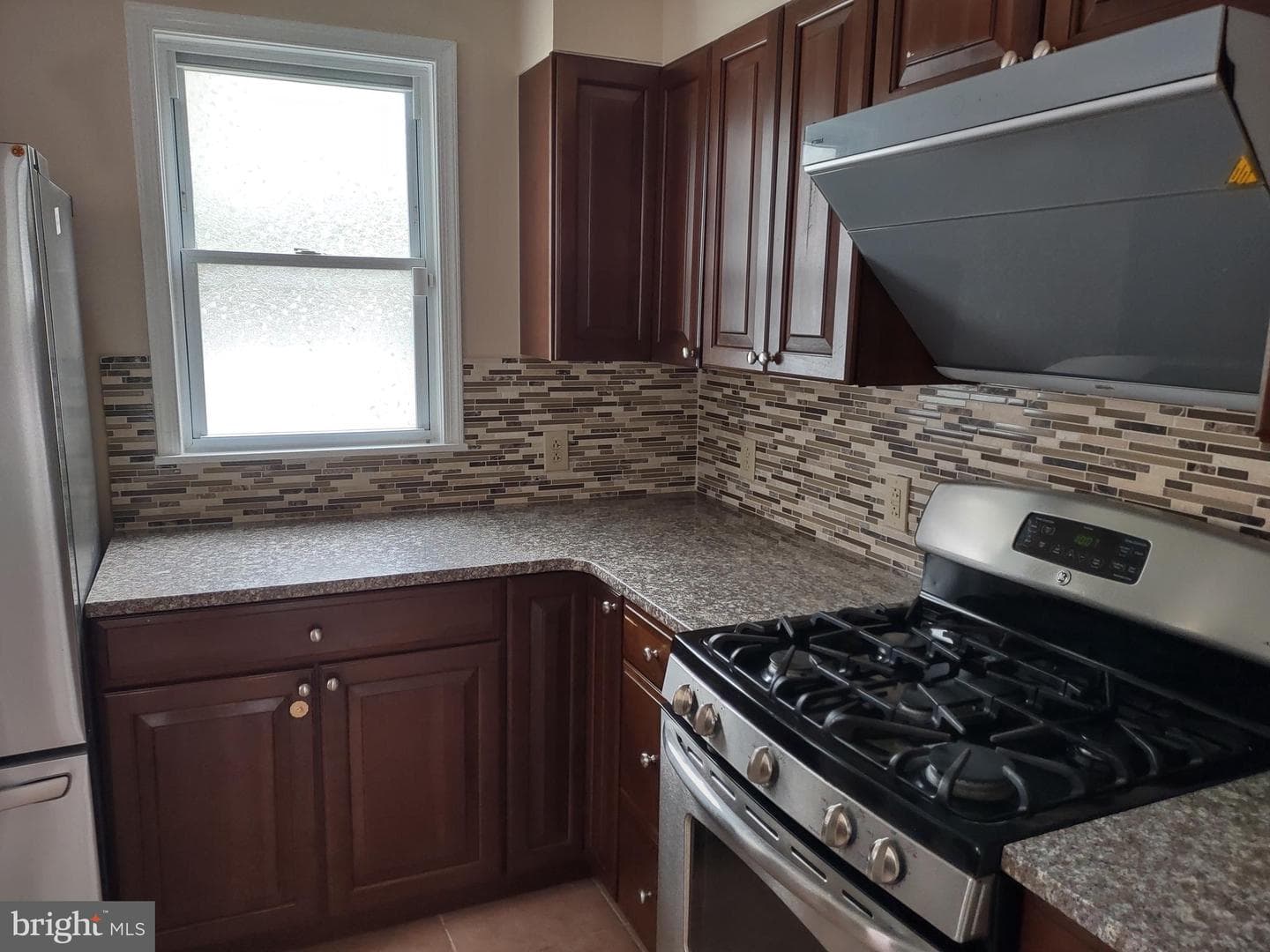 218 Hartel Avenue photo 26