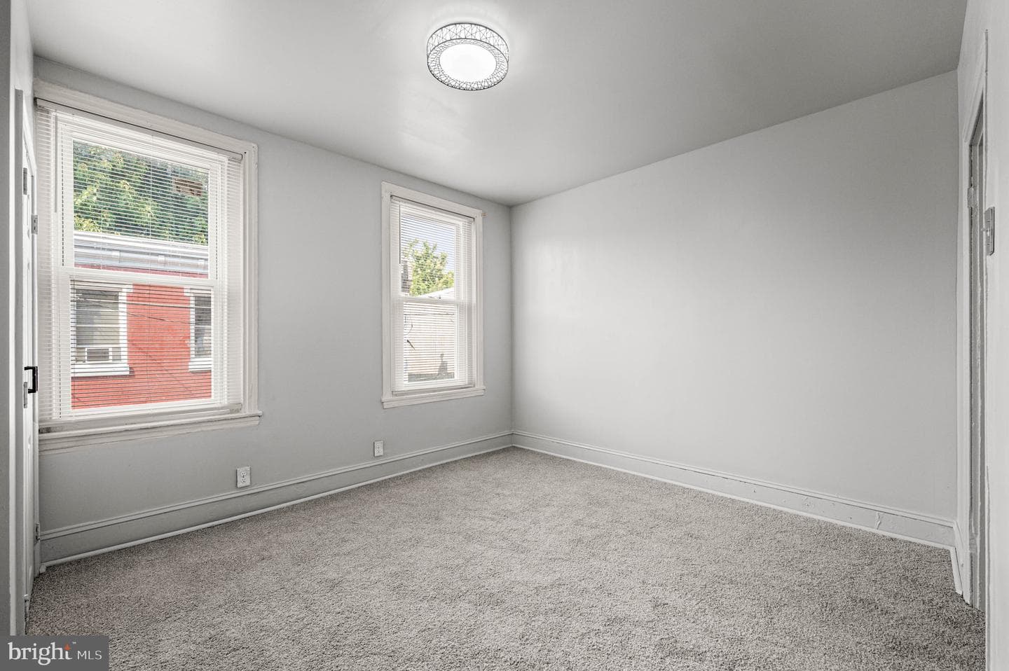 1232 W Sergeant Street photo 19