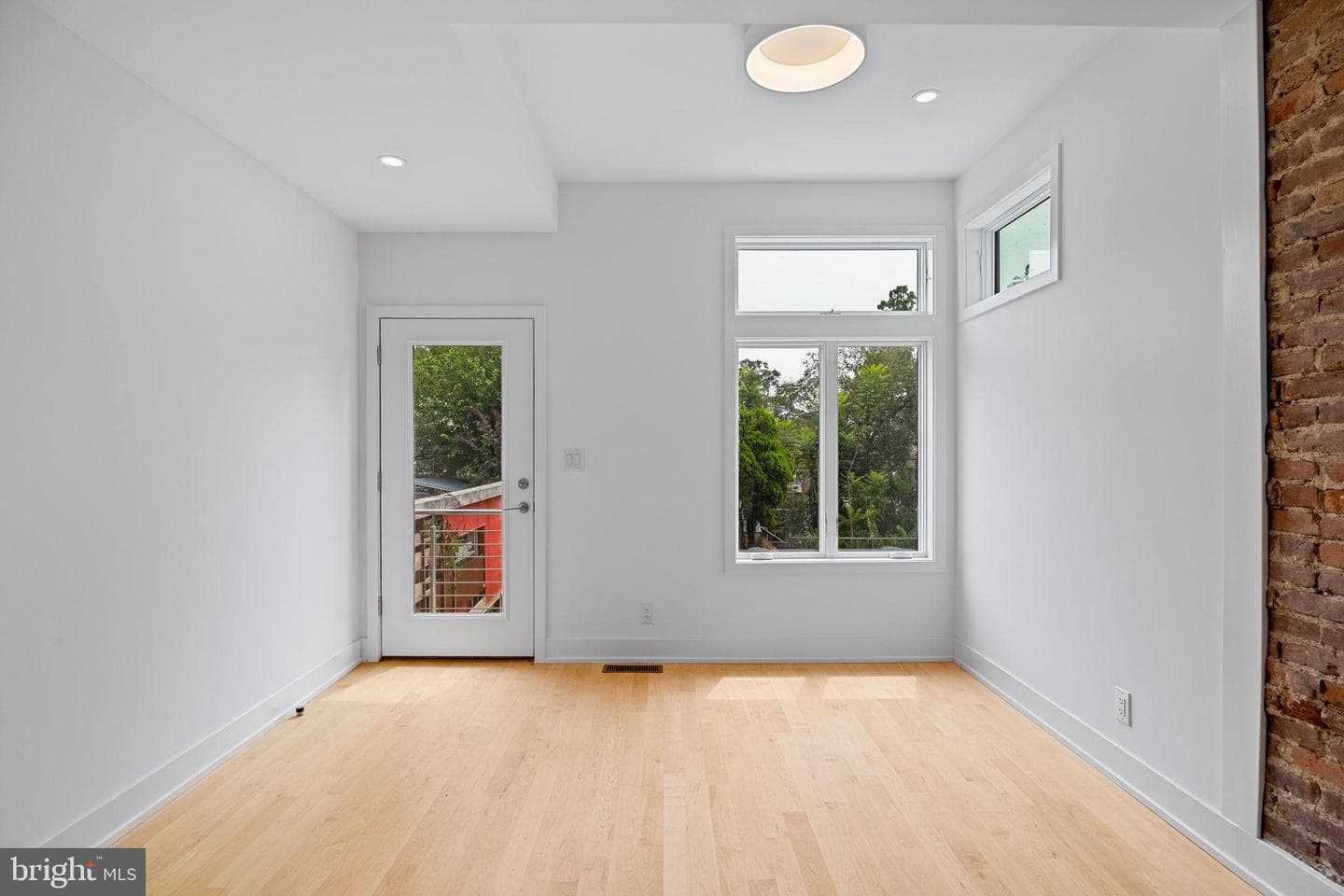 252 Sumac Street photo 19