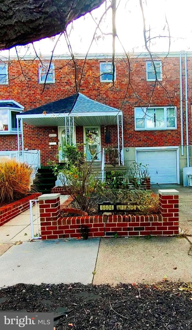 6604 Harley Street photo 1