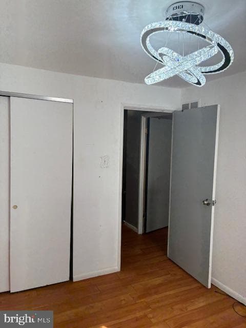 6604 Harley Street photo 14