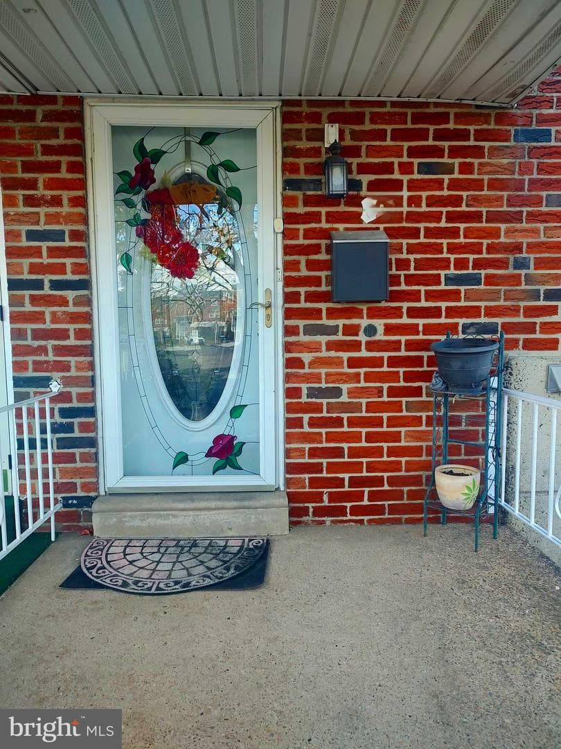 6604 Harley Street photo 2