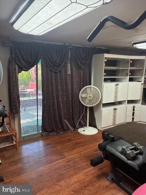 6604 Harley Street photo 30