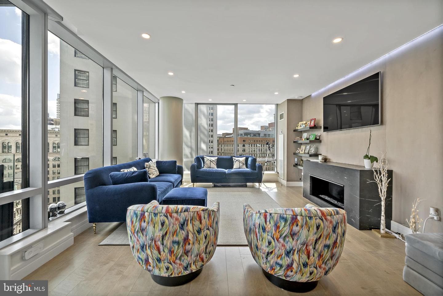 1414 S Penn Square #22b photo 3
