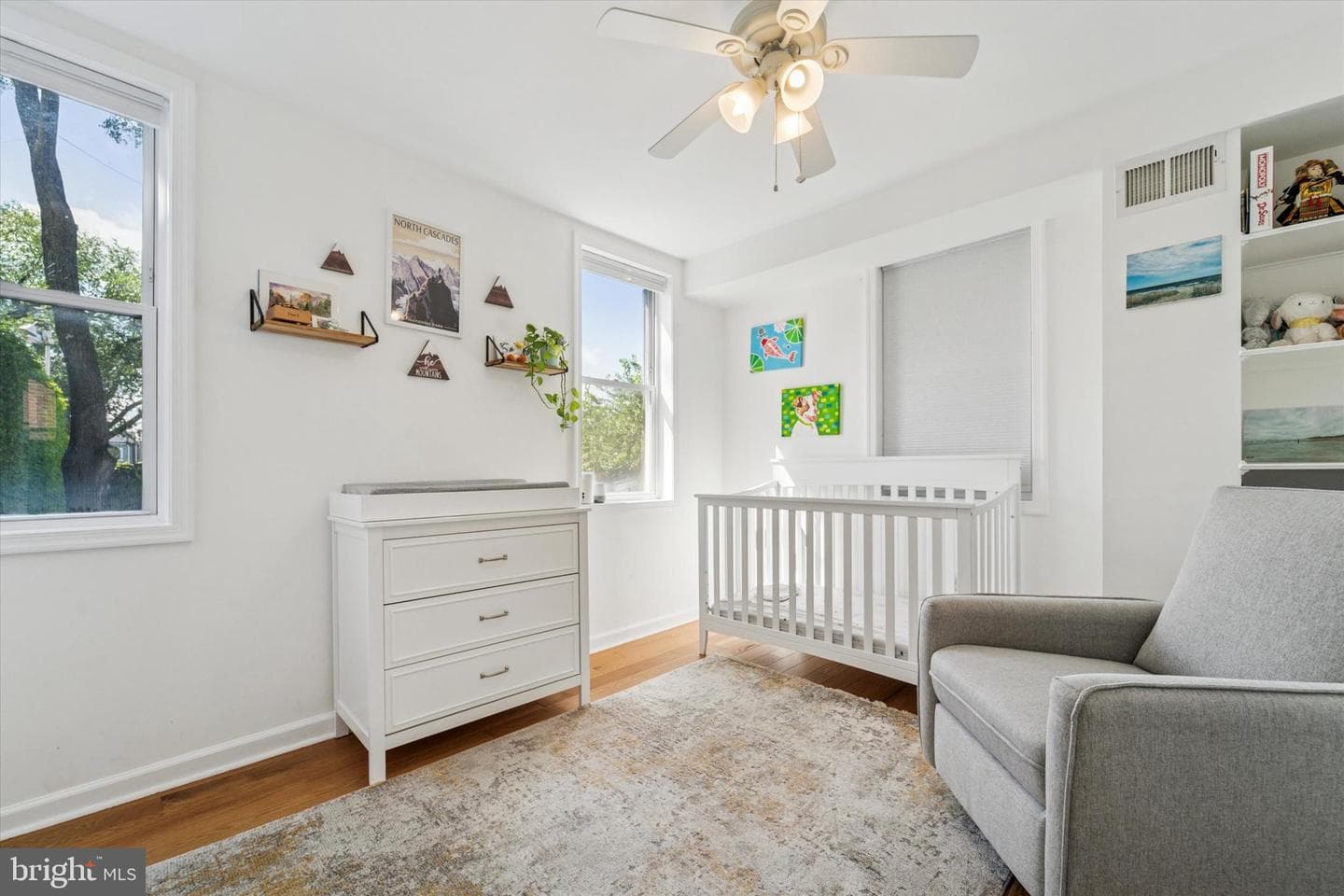 532 E Cabot Street photo 15