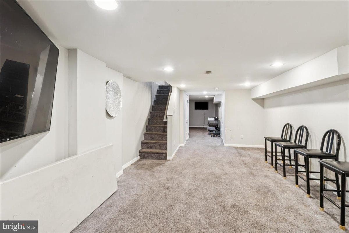 1529 N Robinson Street photo 25