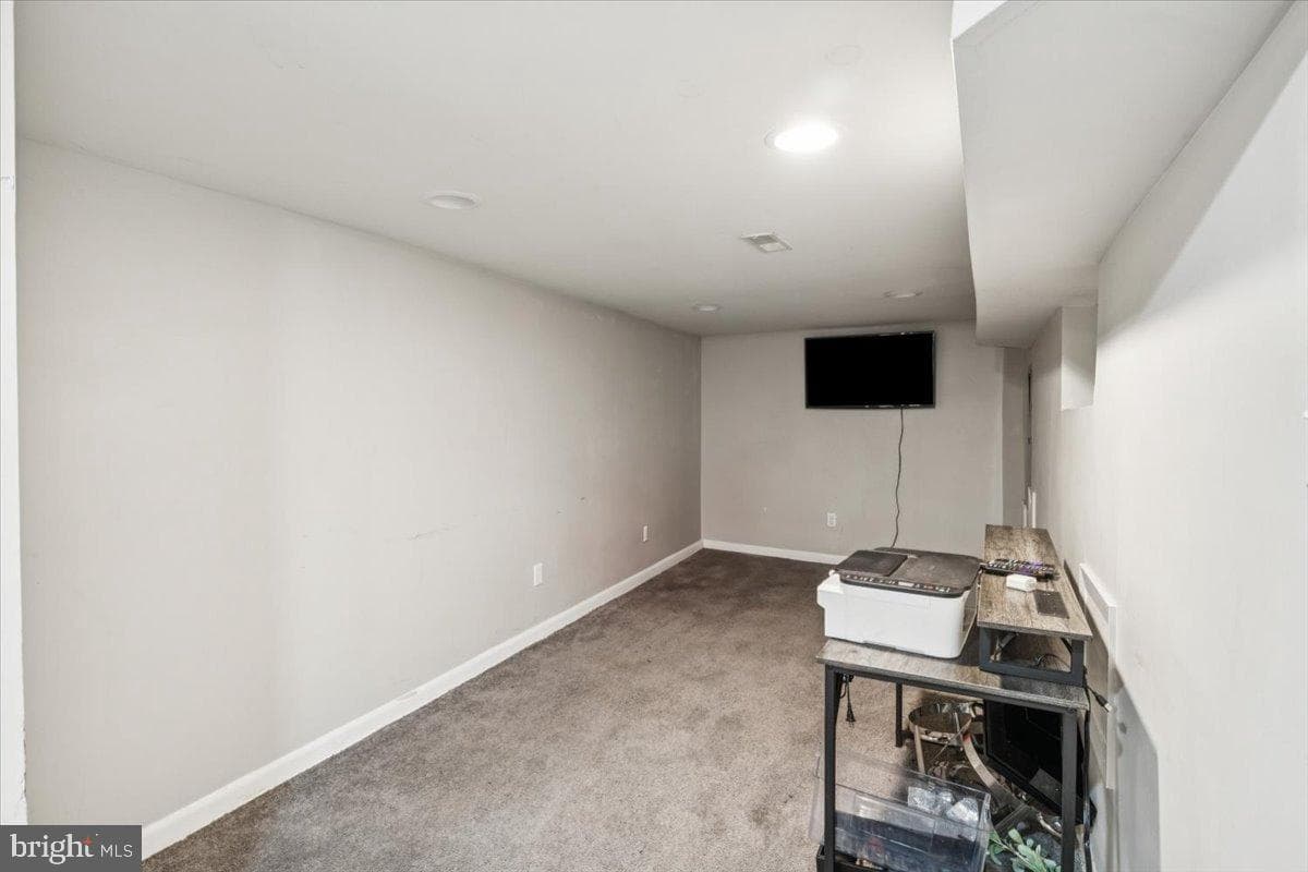 1529 N Robinson Street photo 26
