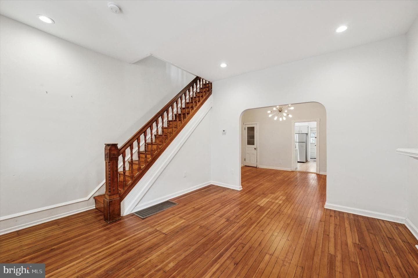 247 W Haines Street photo 9