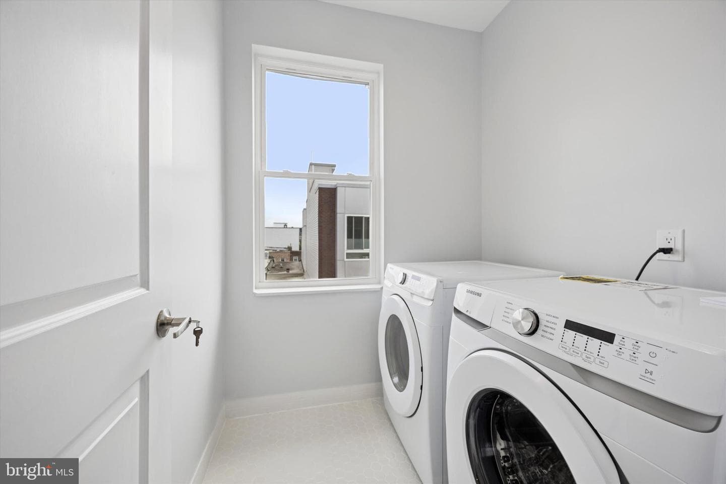 2220 E Harold Street photo 19
