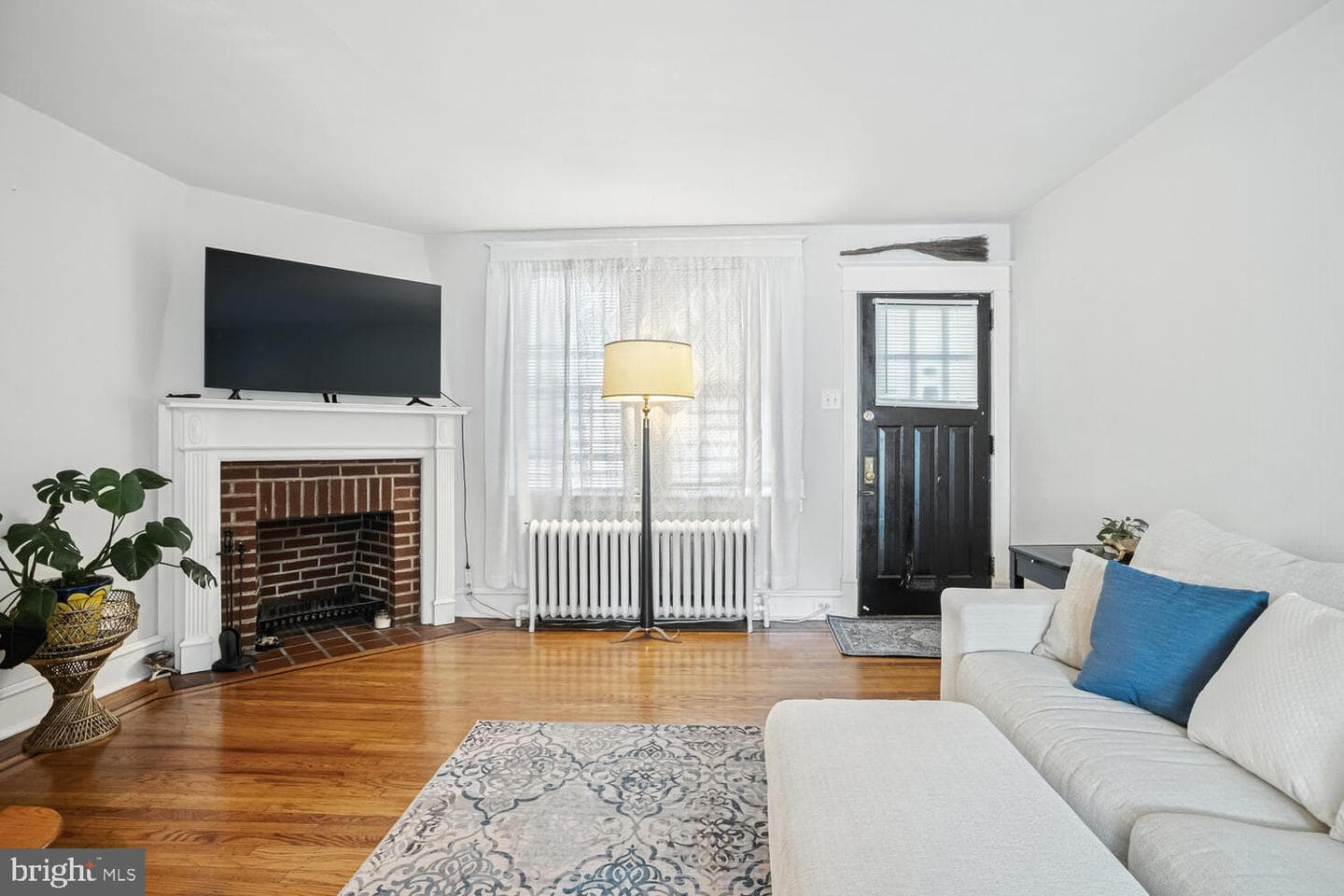 5221 Akron Street photo 7
