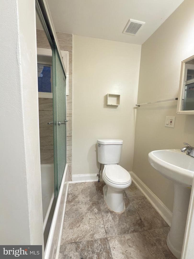 2248 N Bancroft Street photo 12