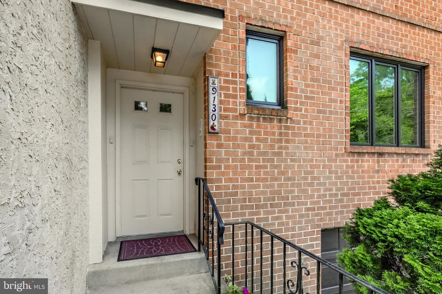9130 Ayrdalecrescent Street photo 1
