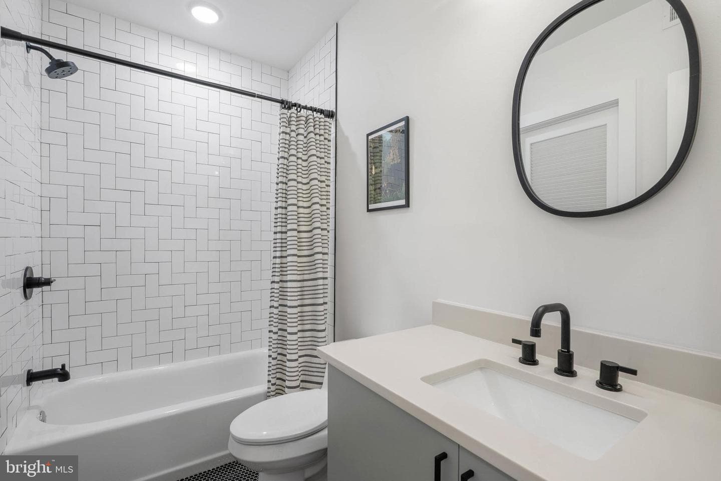 2509 Grays Ferry Avenue #1 photo 25