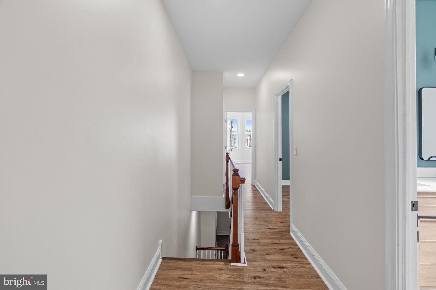 1043 E Chelten Avenue photo 23