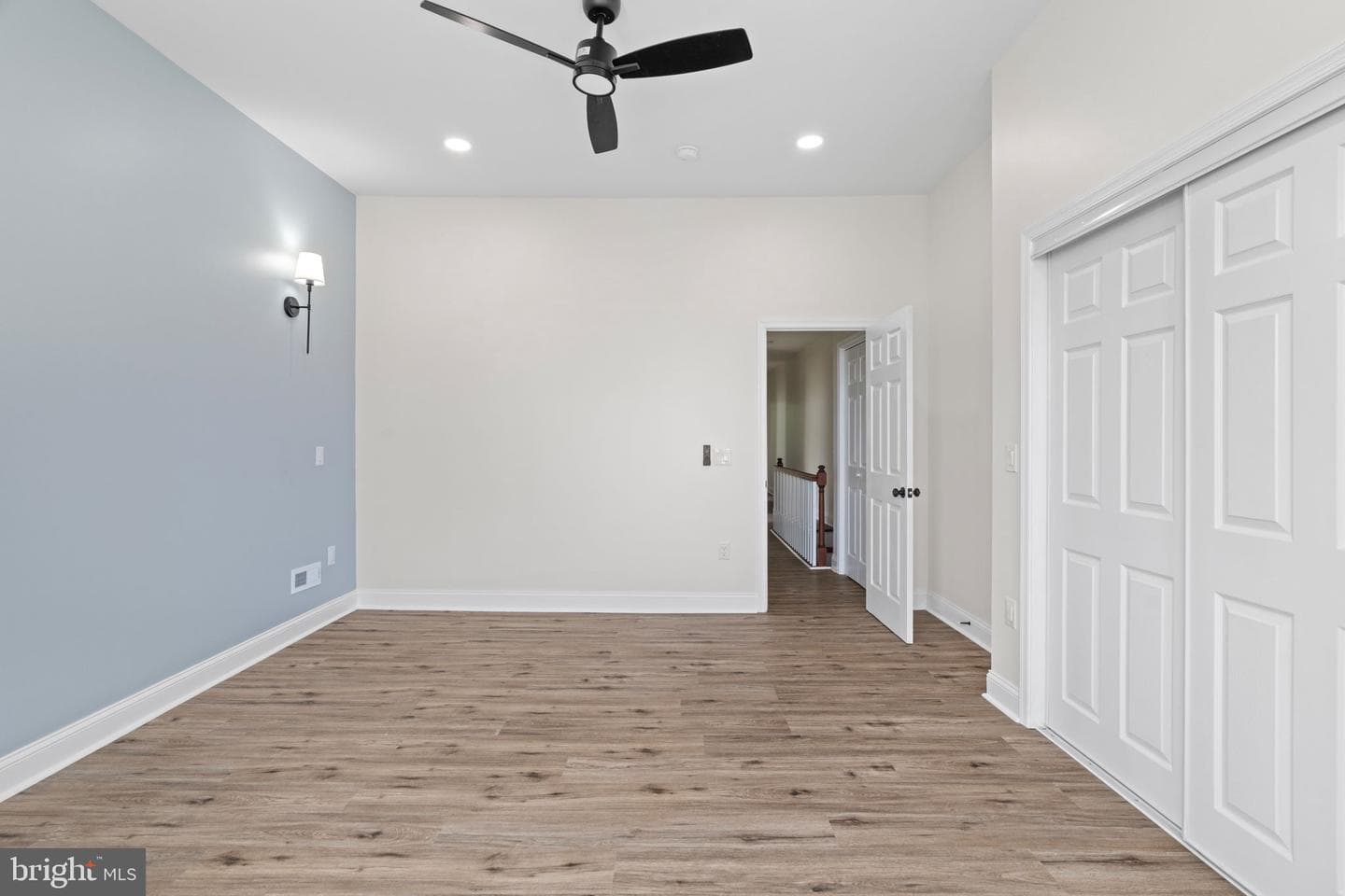 1043 E Chelten Avenue photo 27