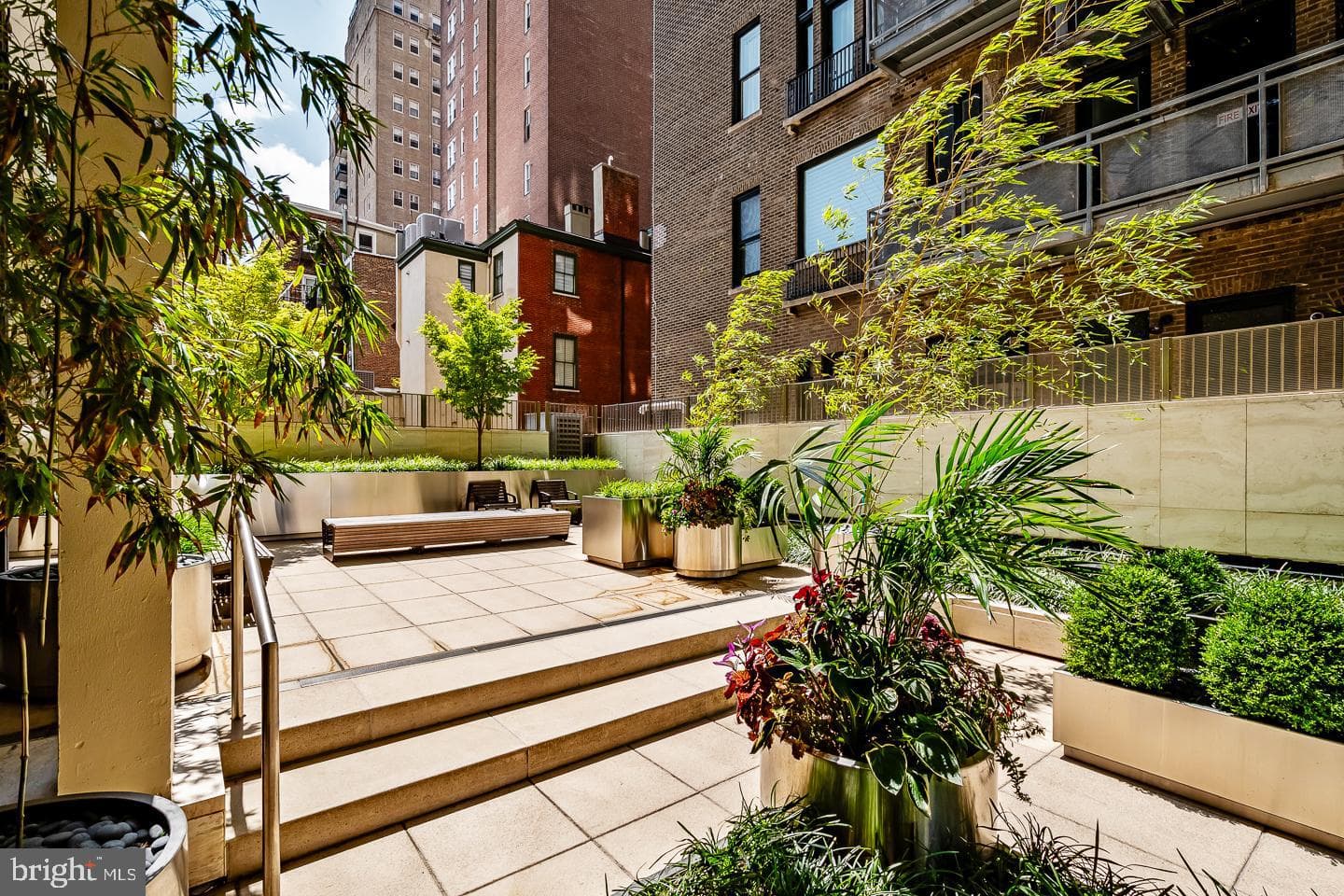 1820 Rittenhouse Square #1601 photo 5
