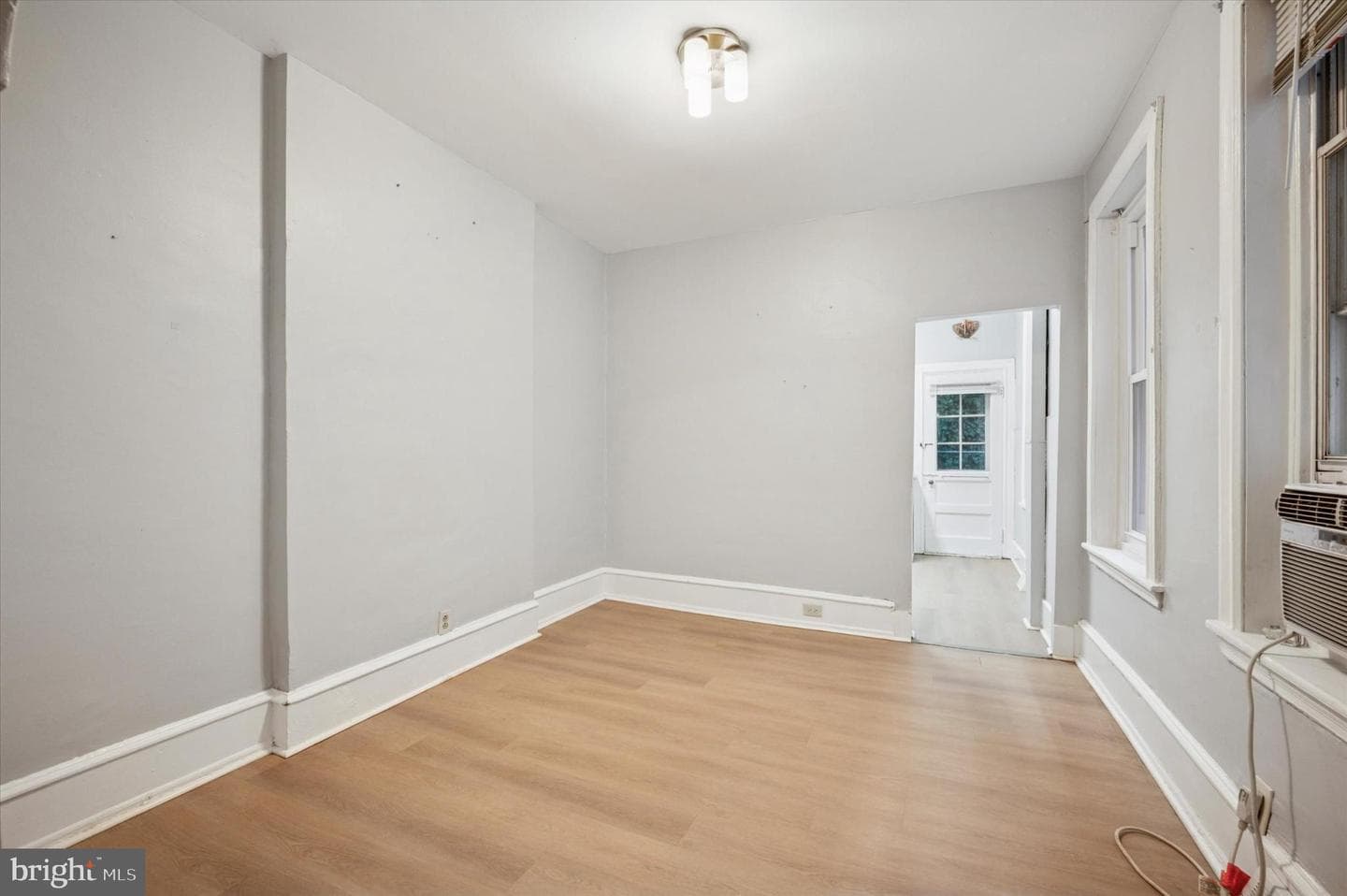 4817 Ridge Avenue photo 21