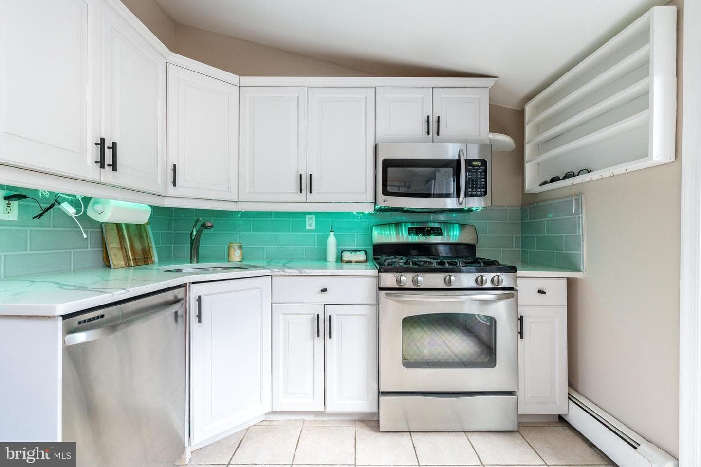 142 Watkins Street photo 10