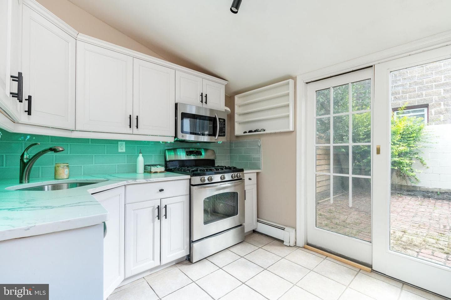 142 Watkins Street photo 11