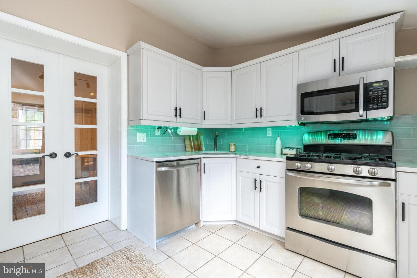 142 Watkins Street photo 12