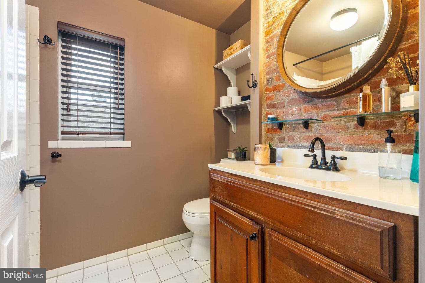 142 Watkins Street photo 21