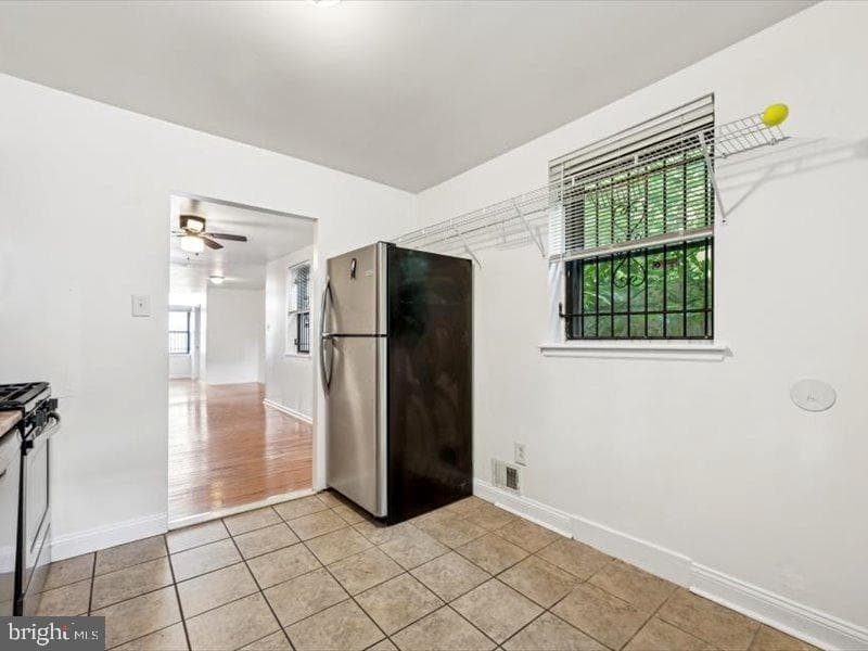 1710 Edgley Street photo 13