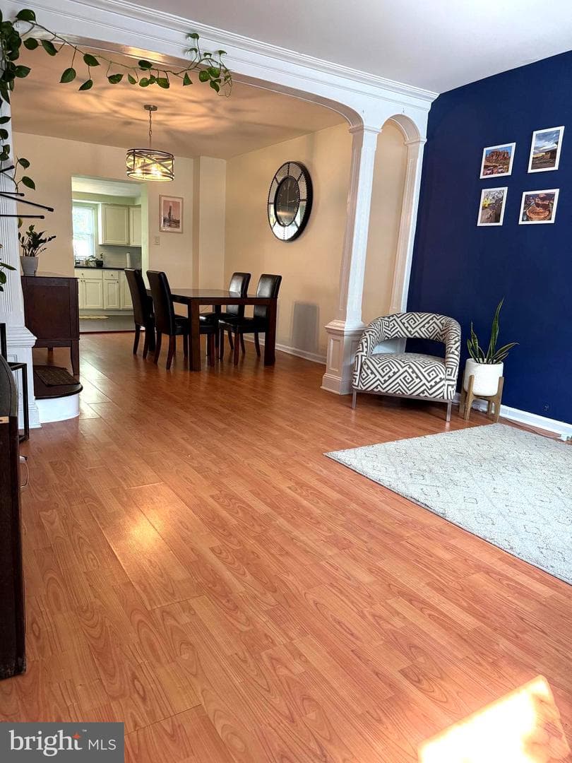429 Dudley Street photo 7