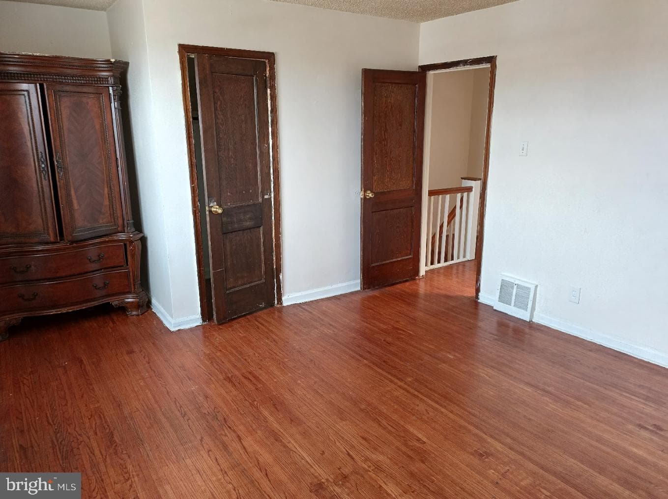 6323 Langdon Street photo 5