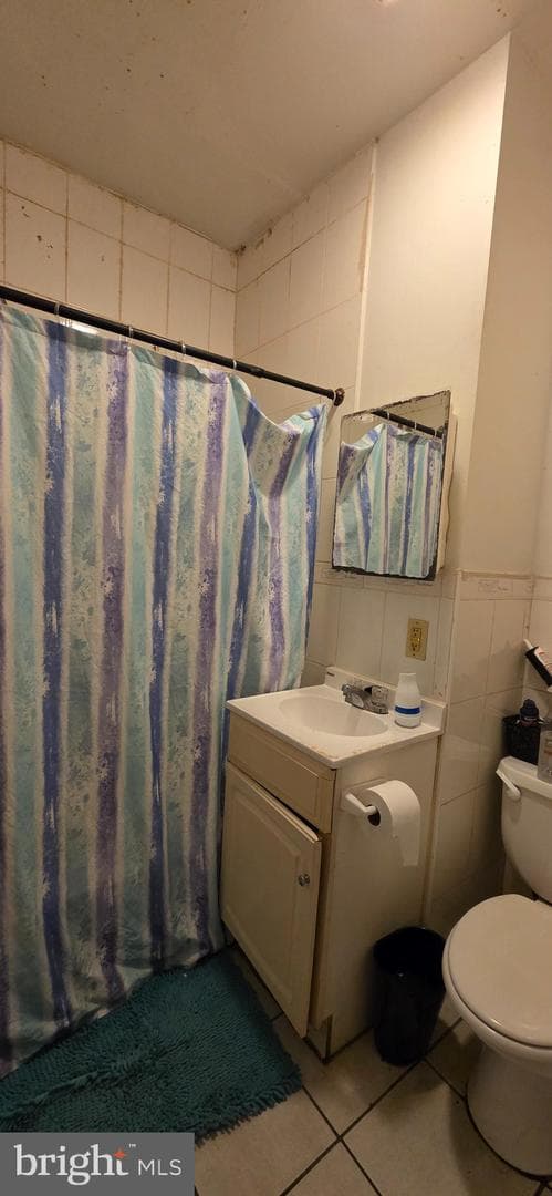 2549 S Fairhill Street photo 8