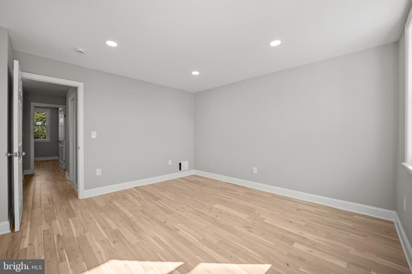 5418 Bingham Street photo 17