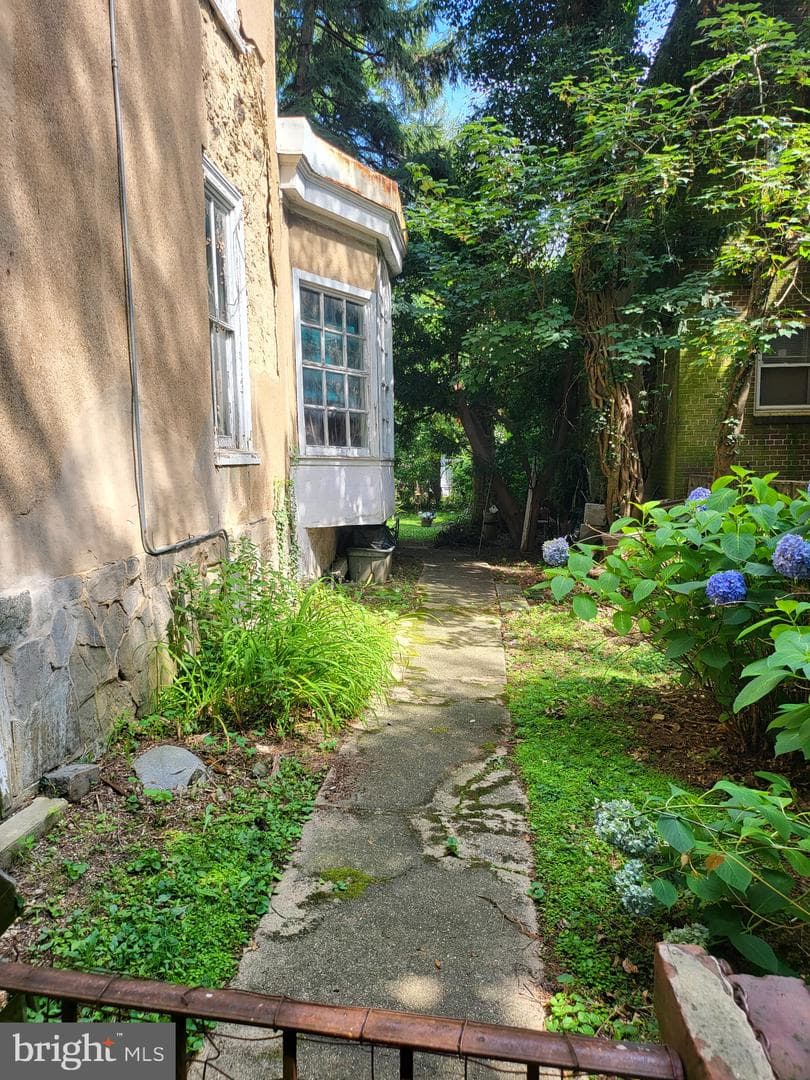 308 E Mount Airy Ave photo 9