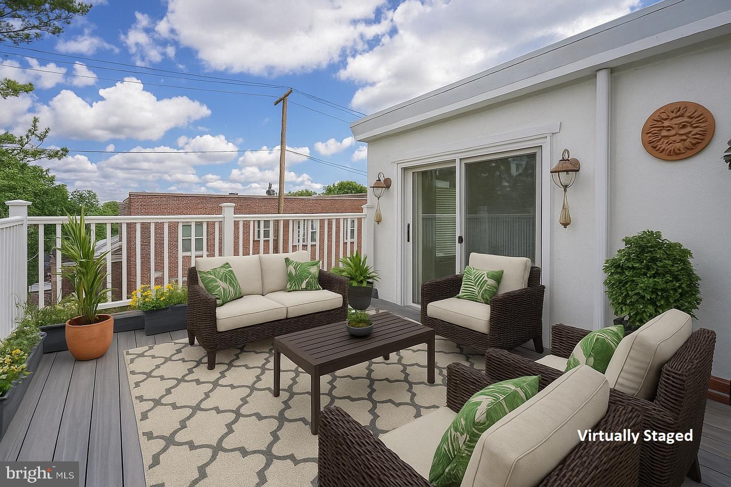 576 Hermitage Street photo 37