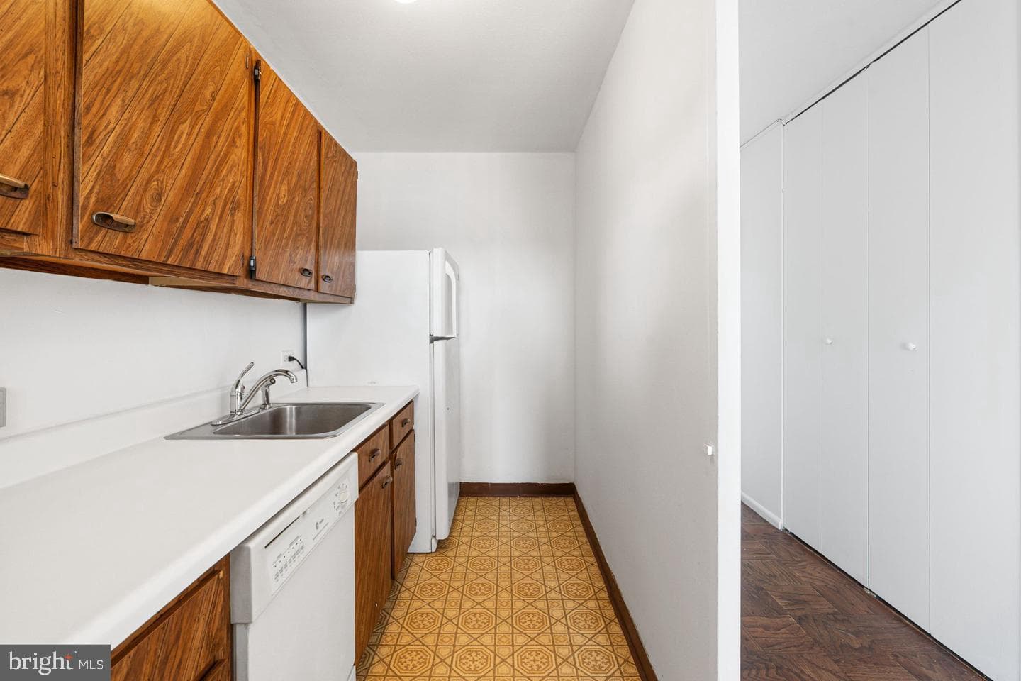 200 Locust Street #27f-N photo 20