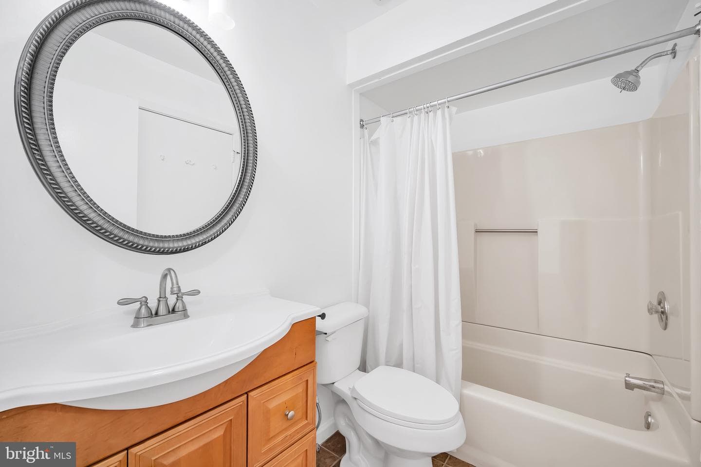 9376 Neil Road #a photo 12