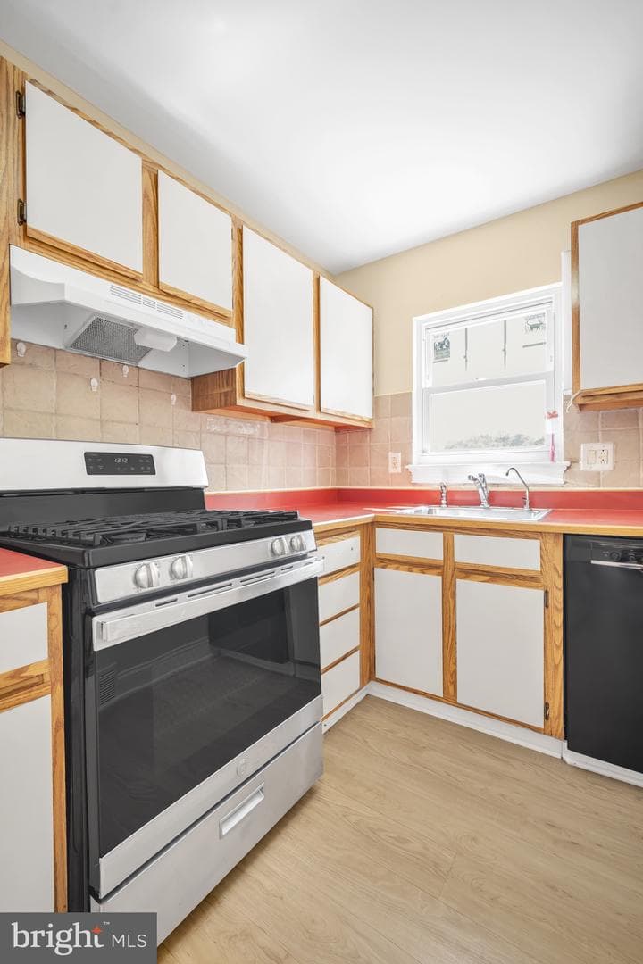 9376 Neil Road #a photo 8