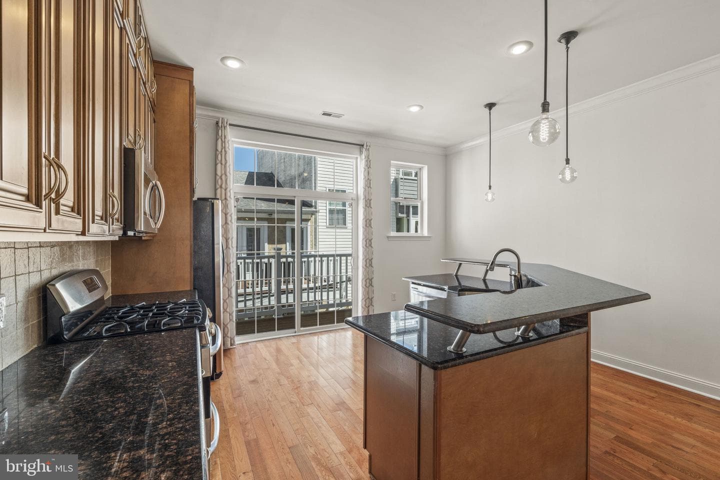 1011 S Dorrance Street photo 12