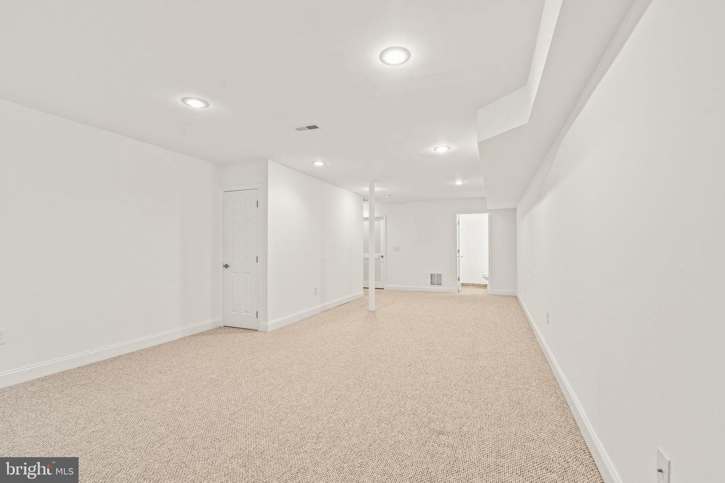 1011 S Dorrance Street photo 14