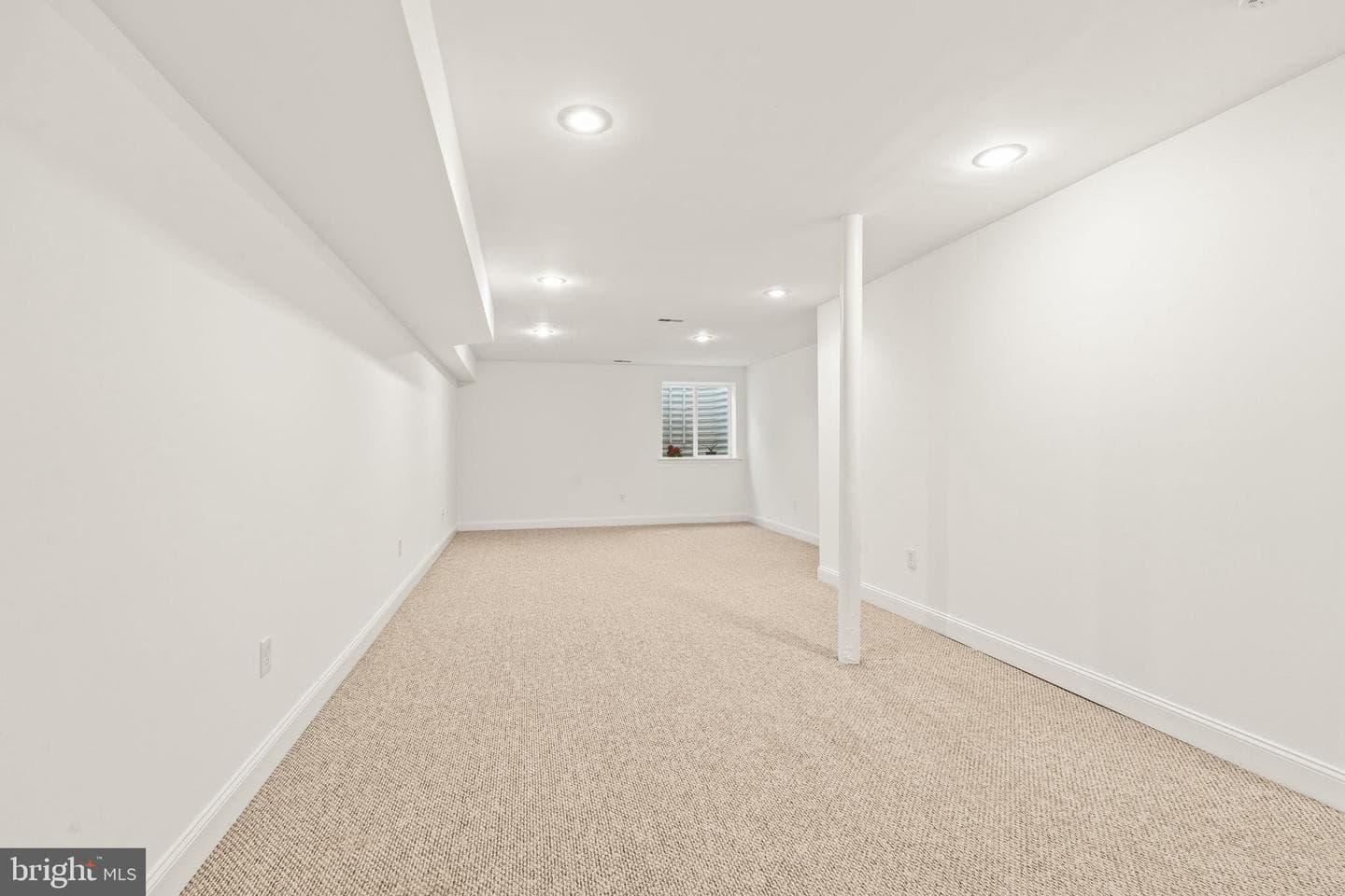 1011 S Dorrance Street photo 15